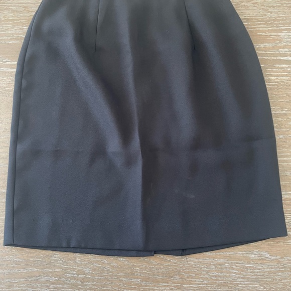 Black Women Suit - Picture 2 of 4